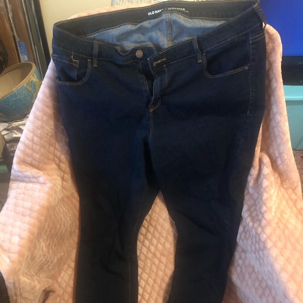 Old Navy Midrise Rockstar - NWOT 18